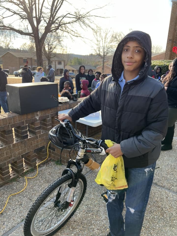 RHA Teen Gets New Mountain Bike at 2022 RHA Christmas Party.